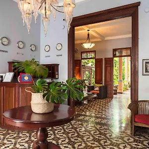 Hotel Colonial